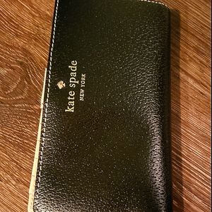 Kate Spade Bi-fold Wallet